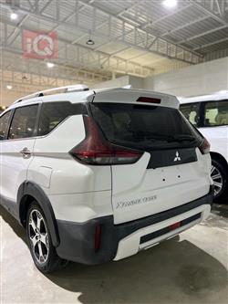 میتسوبیشی ئێکسپاندەر کرۆس